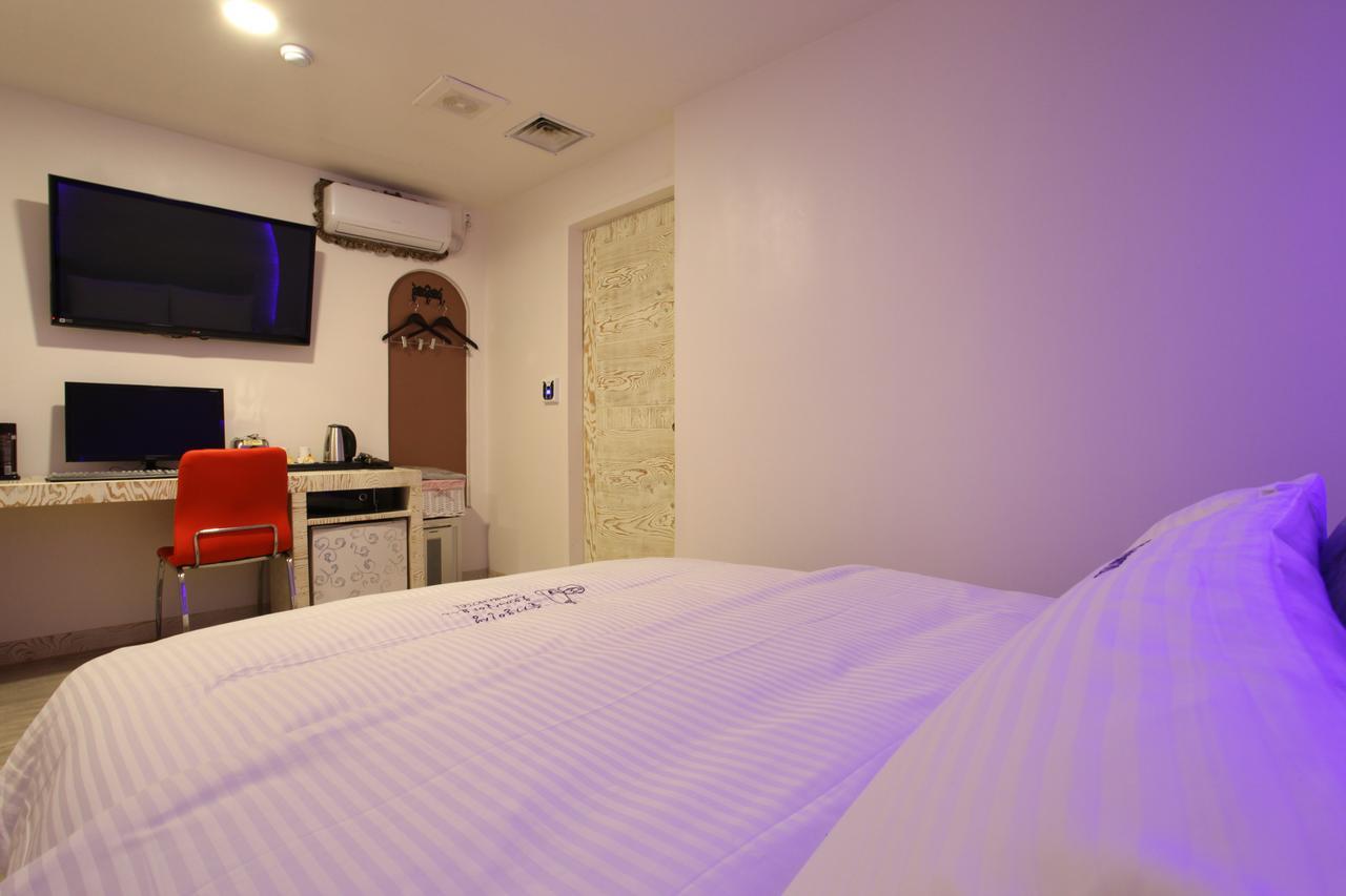 Riviera Motel Goyang Exterior foto